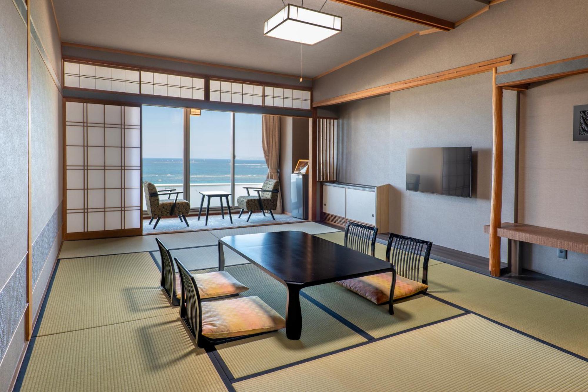 Hotel Sanrakuso Shirahama Værelse billede